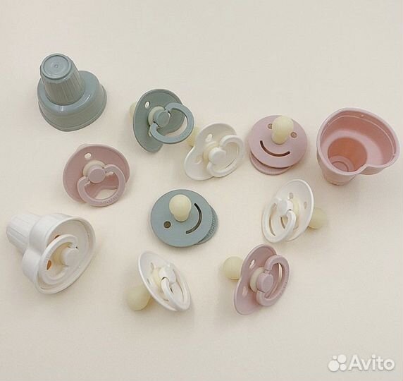 Соска-пустышка и футляр, комплект тренд 2023