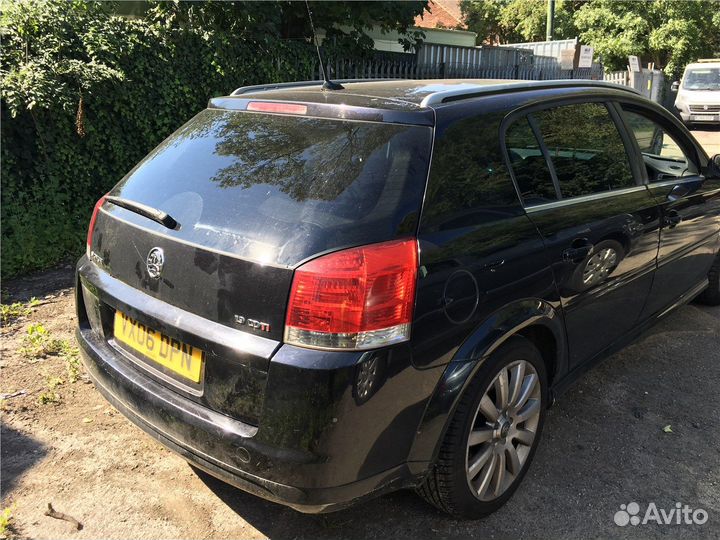 Разбор на запчасти Opel Signum