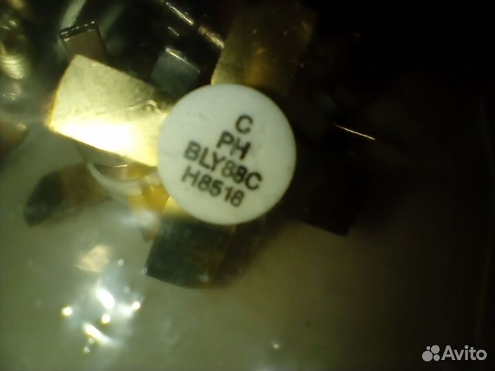 Транзисторы BLY88C