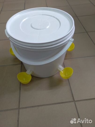 Чашечные поилки для кур, бройлеров, перепелов