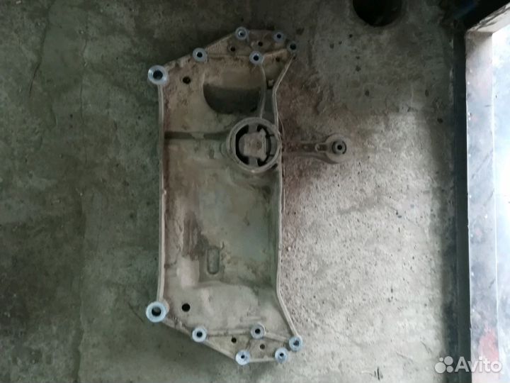 Подрамник передний Шкода Октавия А5 2011г