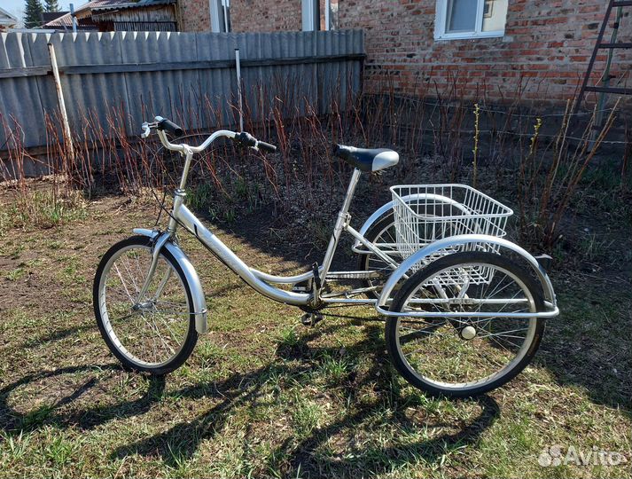 Велосипед трехколесный для взрослых