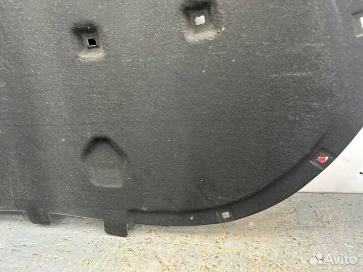 Шумоизоляция капота Volkswagen Passat Variant 3C