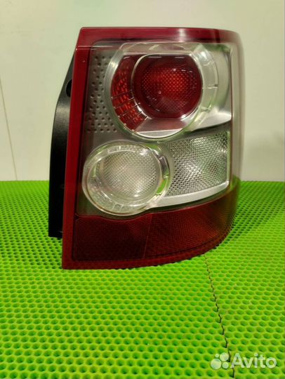 Фонарь правый Land Rover Range Rover Sport L320