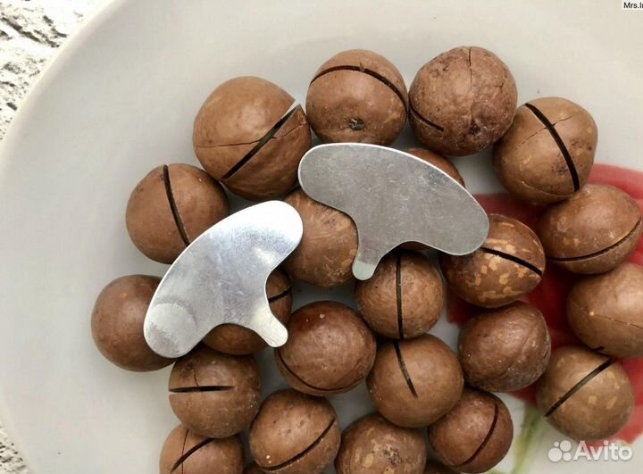 Ключи для открывания орехов макадамия