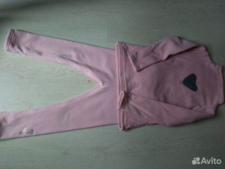 Костюм спортивный на девочку120р