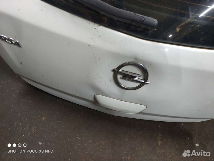 Крышка багажника на Опель корса D