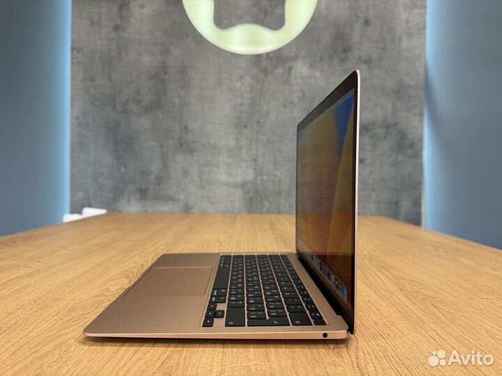 MacBook Air 13 2020 Gold (A2179) 46 циклов