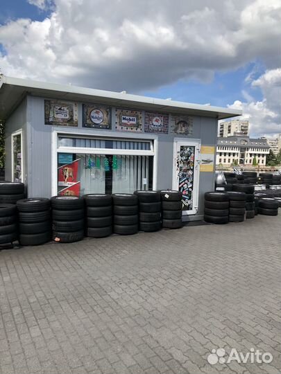 Goodyear EfficientGrip 255/40 R19