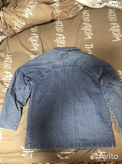 Джинсовая куртка