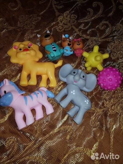 Игрушки для купания в ванной