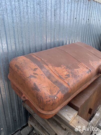 Топливный бак т-150