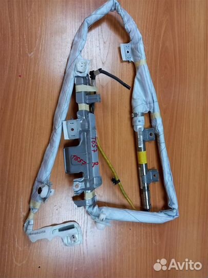 Подушка безопасности боковая, потолочная toyota