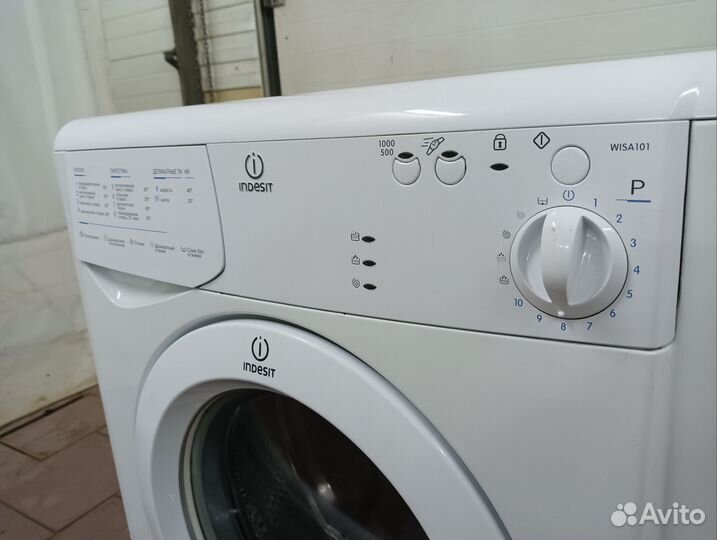 Стиральная машина Indesit 3.5 кг узкая