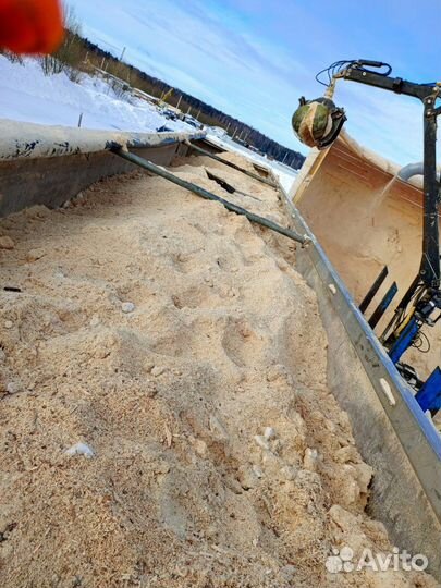 Услуги щеповоза. 90 куб.Перевозка сыпучих грузов