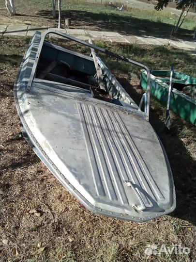 Лодка с матором