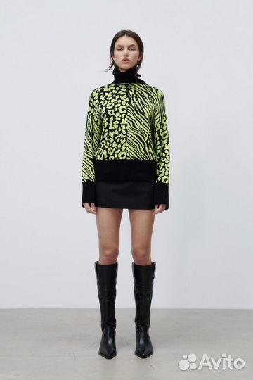 Свитер женский zara animal print с воротником