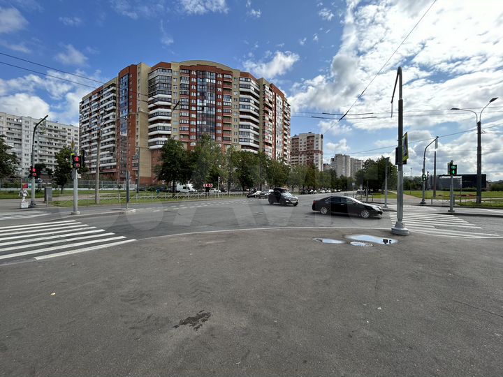 2-к. квартира, 78,3 м², 9/16 эт.