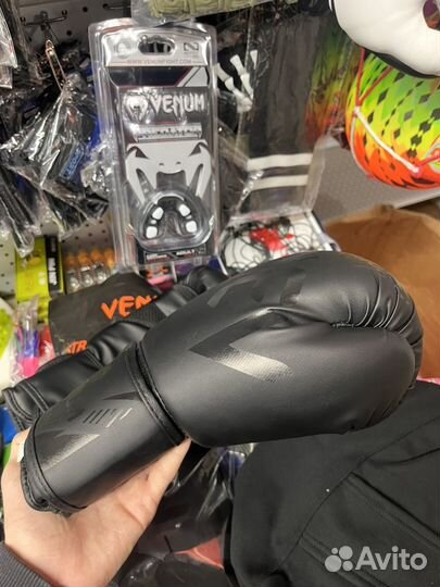 Боксёрский шлем venom