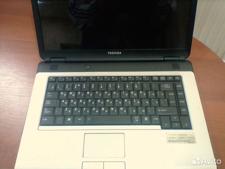 Ноутбук toshiba