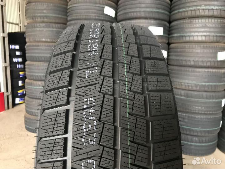 Habilead SnowShoes AW33 225/45 R17