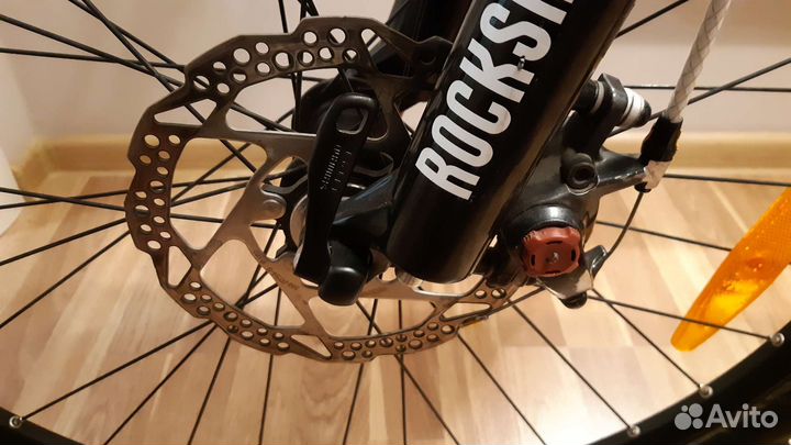 Велосипед горный туристический GT, 26