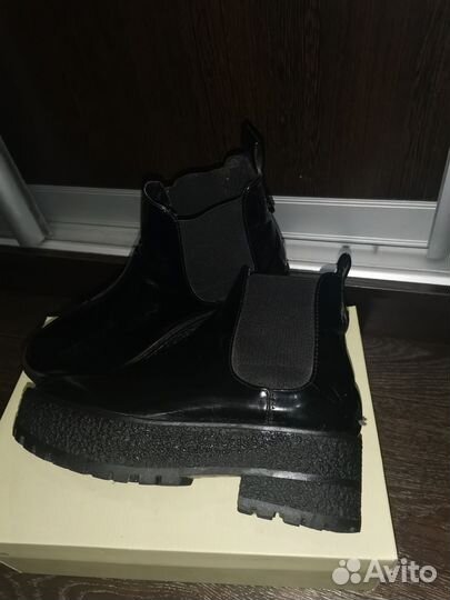 Ботинки полуботинки38