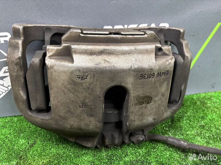 Суппорт тормозной передний левый Bmw 5-Series F10