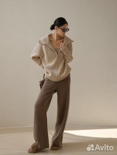 Вязаный комплект женский