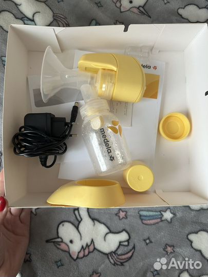 Молокоотсос medela mini электрический