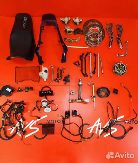 Запчасти Yamaha fzx 750 86-00