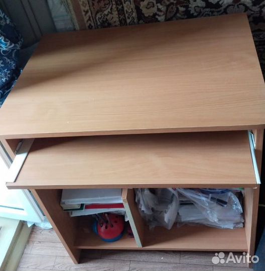 Продается компьютерный стол