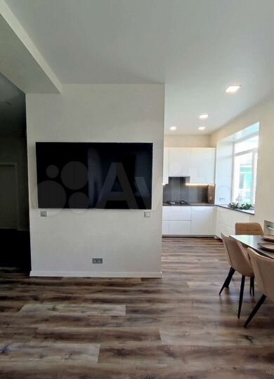 3-к. квартира, 92 м², 3/5 эт.