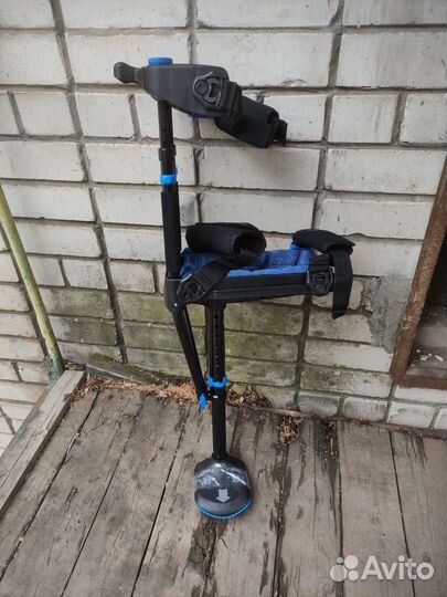 Костыль под колено iwalk3 0