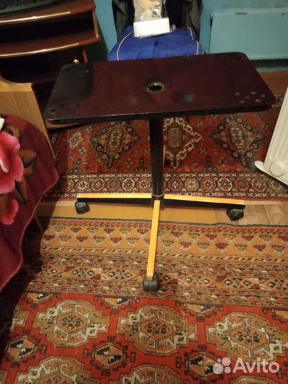 Полка для телевизора