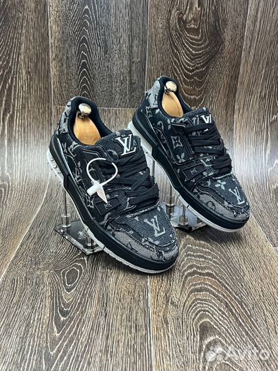 Крассовки мужские Louis Vuitton (40-44)