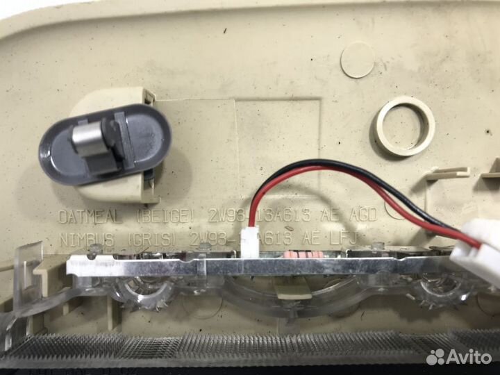 Дополнительный стоп-сигнал Jaguar XJ (X350/X358)