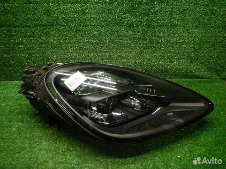 Фара правая Porsche Cayenne