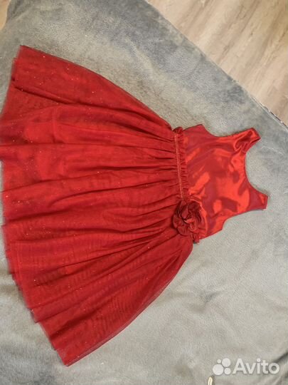 Платье на девочку