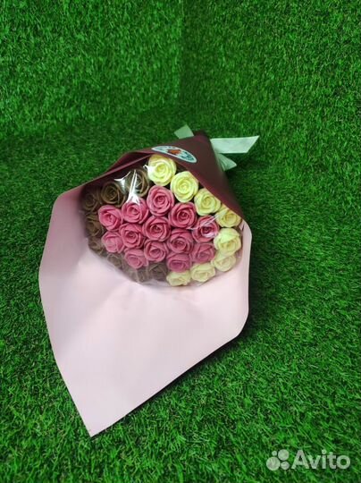 Шоколадные Розы - 29 шт в Букете