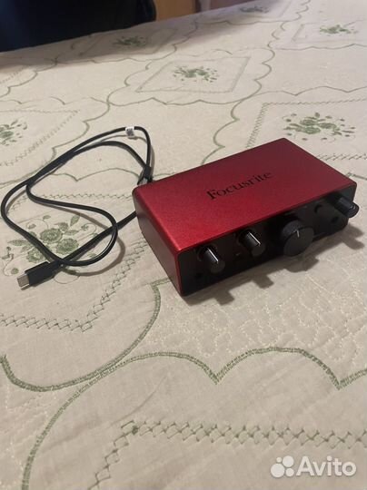 Звуковая карта focusrite scarlett solo 4th gen