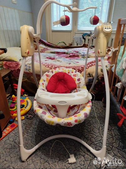 Детские электронные качели graco