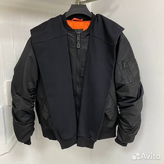 Balenciaga бомбер