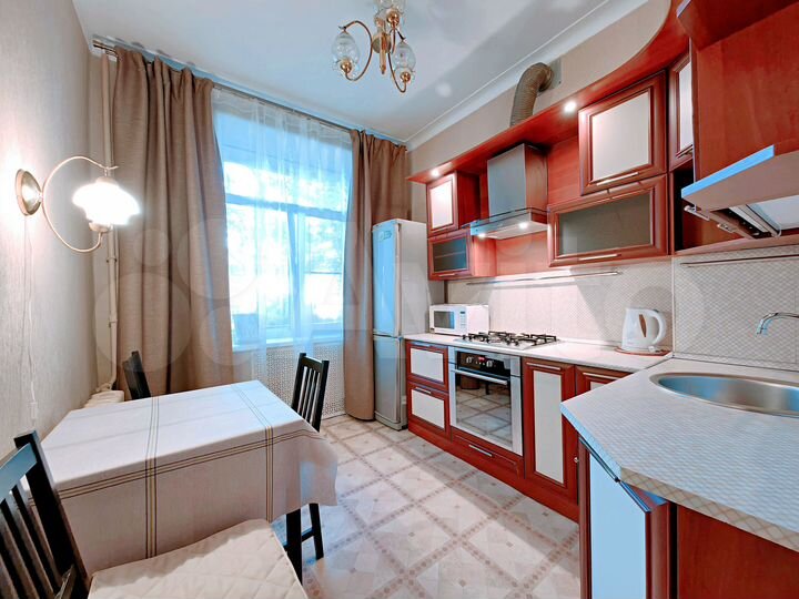 2-к. квартира, 64 м², 3/6 эт.