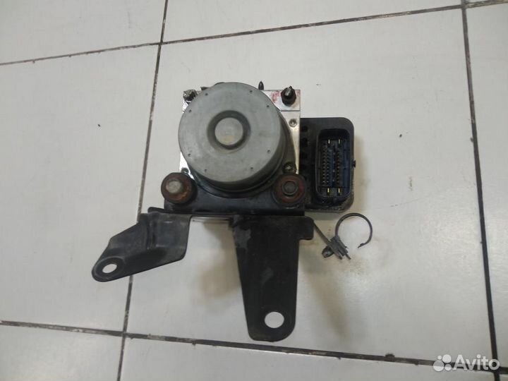 Блок ABS Mitsubishi L200 KB4T 2006-2015