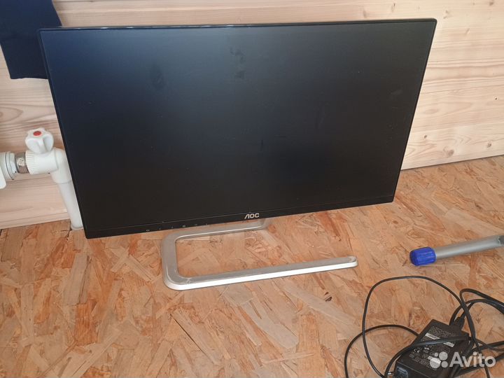 Монитор AOC I2281 FWH