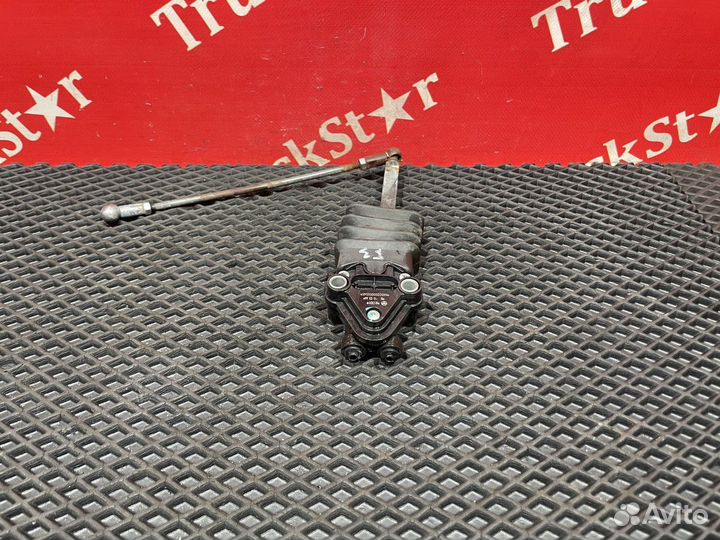 Кран уровня пола кабины 2023г. Foton Auman