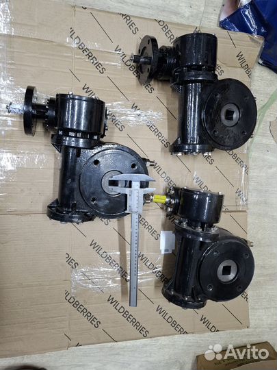 Редукторы для затворов Ду400 и кранов шаровых ISO