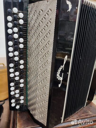 Гармонь баян керменное