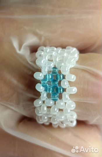 Кольцо из бисера сердечко